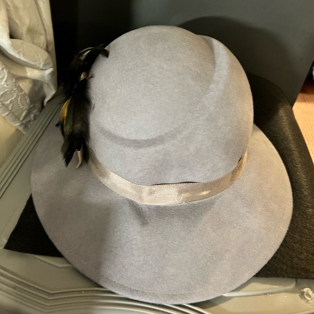 Vintage George Bollman & Co Doeskin Wool Felt Hat With Real Feather Detail - Picture 6 of 6